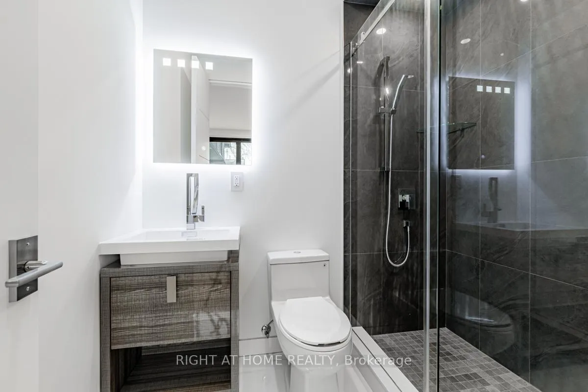 Photo 37 of 677 Huron Street, Toronto, The Annex — HOMEH