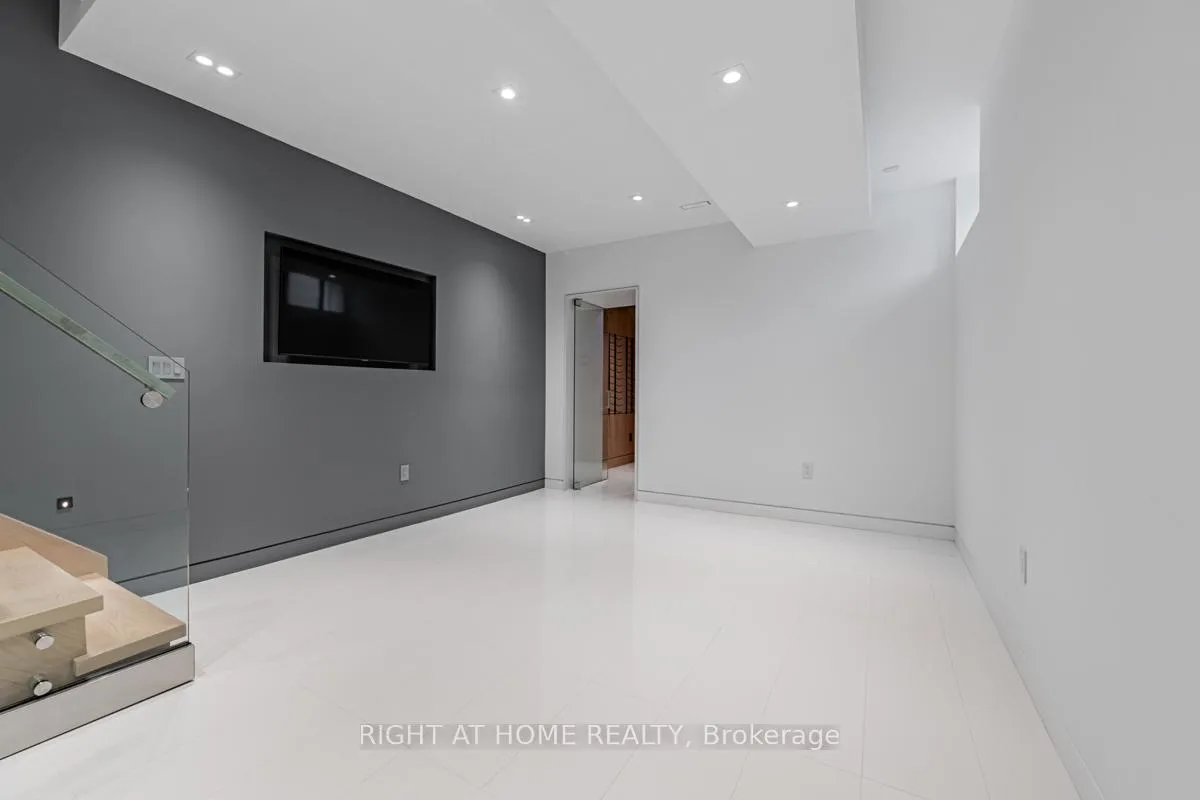 Photo 40 of 677 Huron Street, Toronto, The Annex — HOMEH