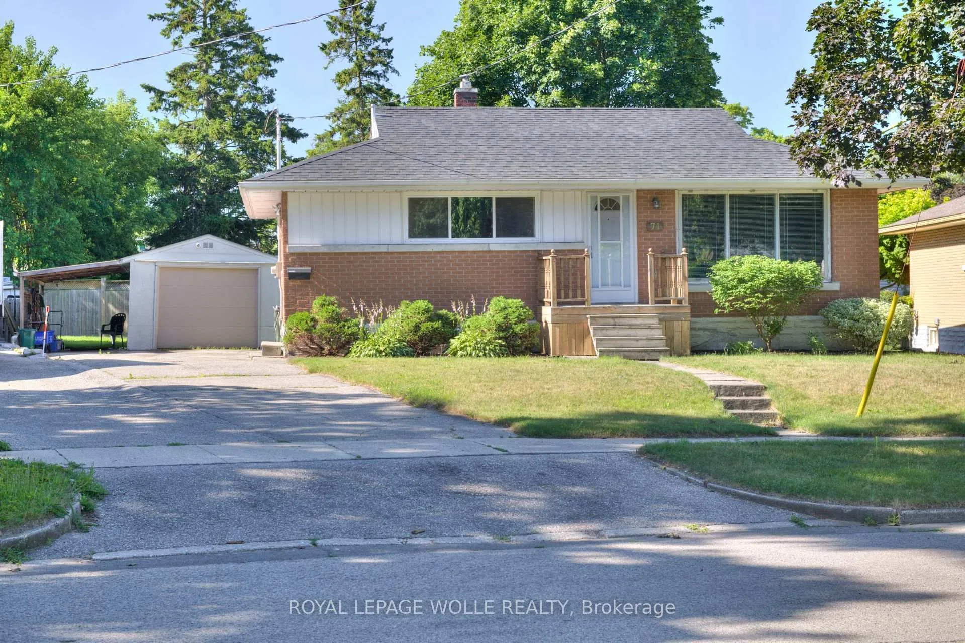 Photo 19 of 71 Broadmoor Avenue, Kitchener — HOMEH