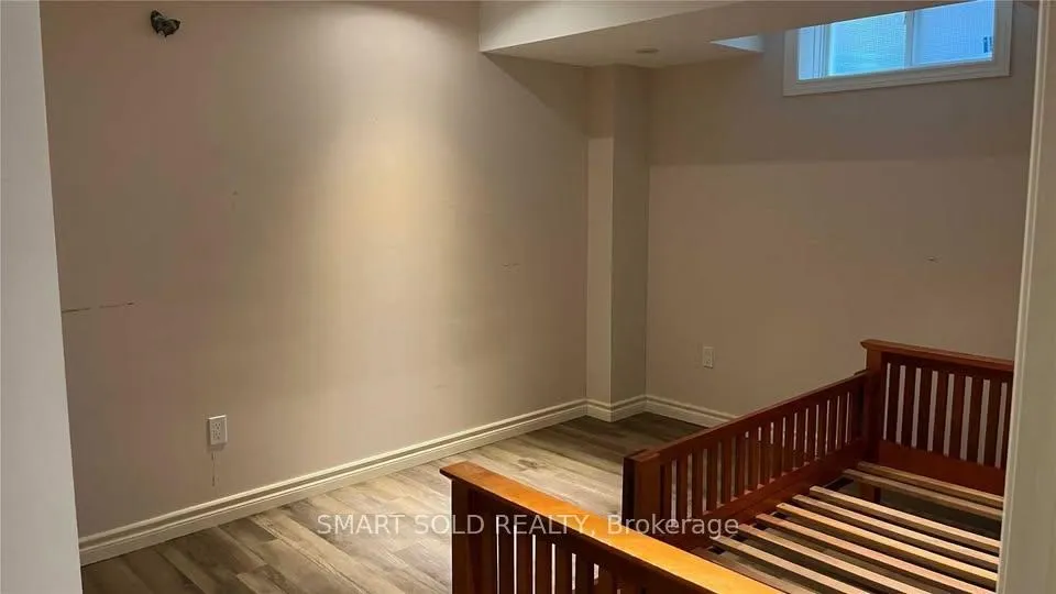 Photo 7 of 8 Berger (Basement) Avenue, Markham, Box Grove — HOMEH