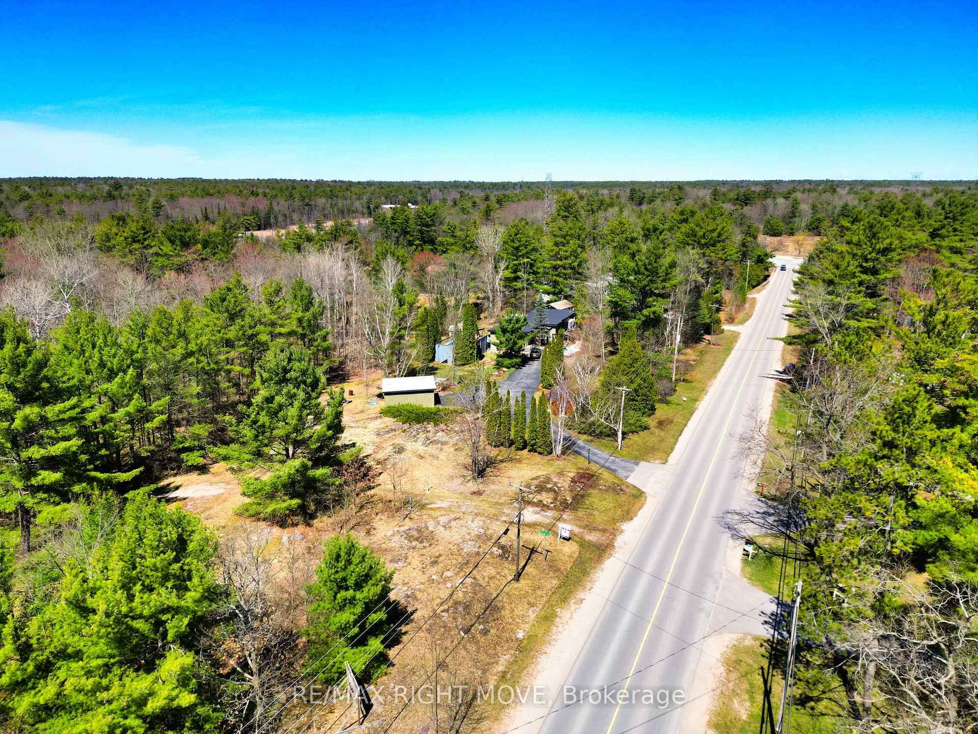 Photo 1 of 4544 Bowles Lane, Severn, Washago — HOMEH