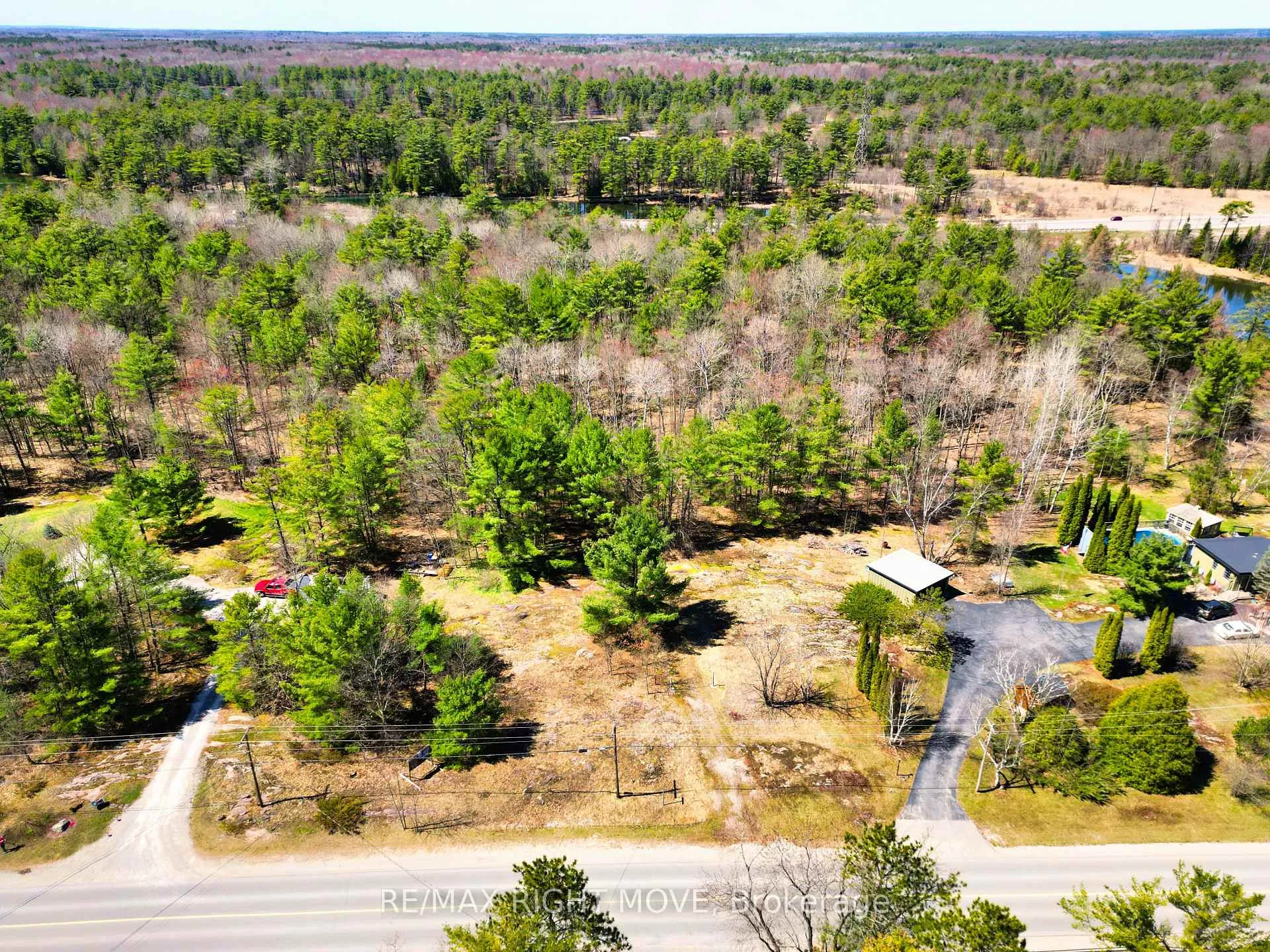Photo 20 of 4544 Bowles Lane, Severn, Washago — HOMEH