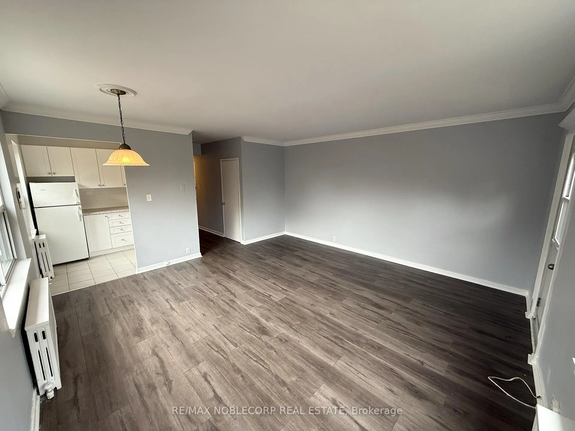 Photo 8 of Unit 305, 1315 Bayview Avenue, Toronto, Leaside — HOMEH