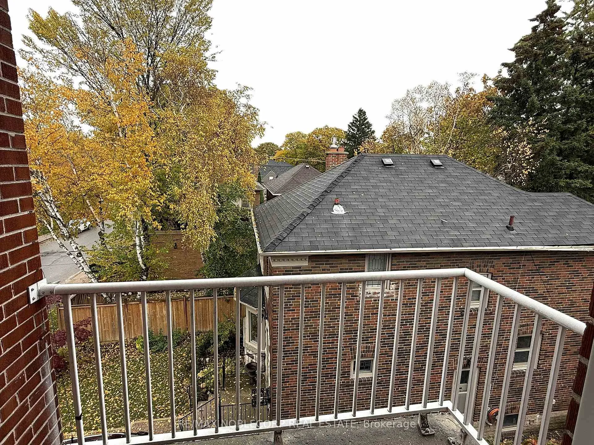 Photo 10 of Unit 305, 1315 Bayview Avenue, Toronto, Leaside — HOMEH
