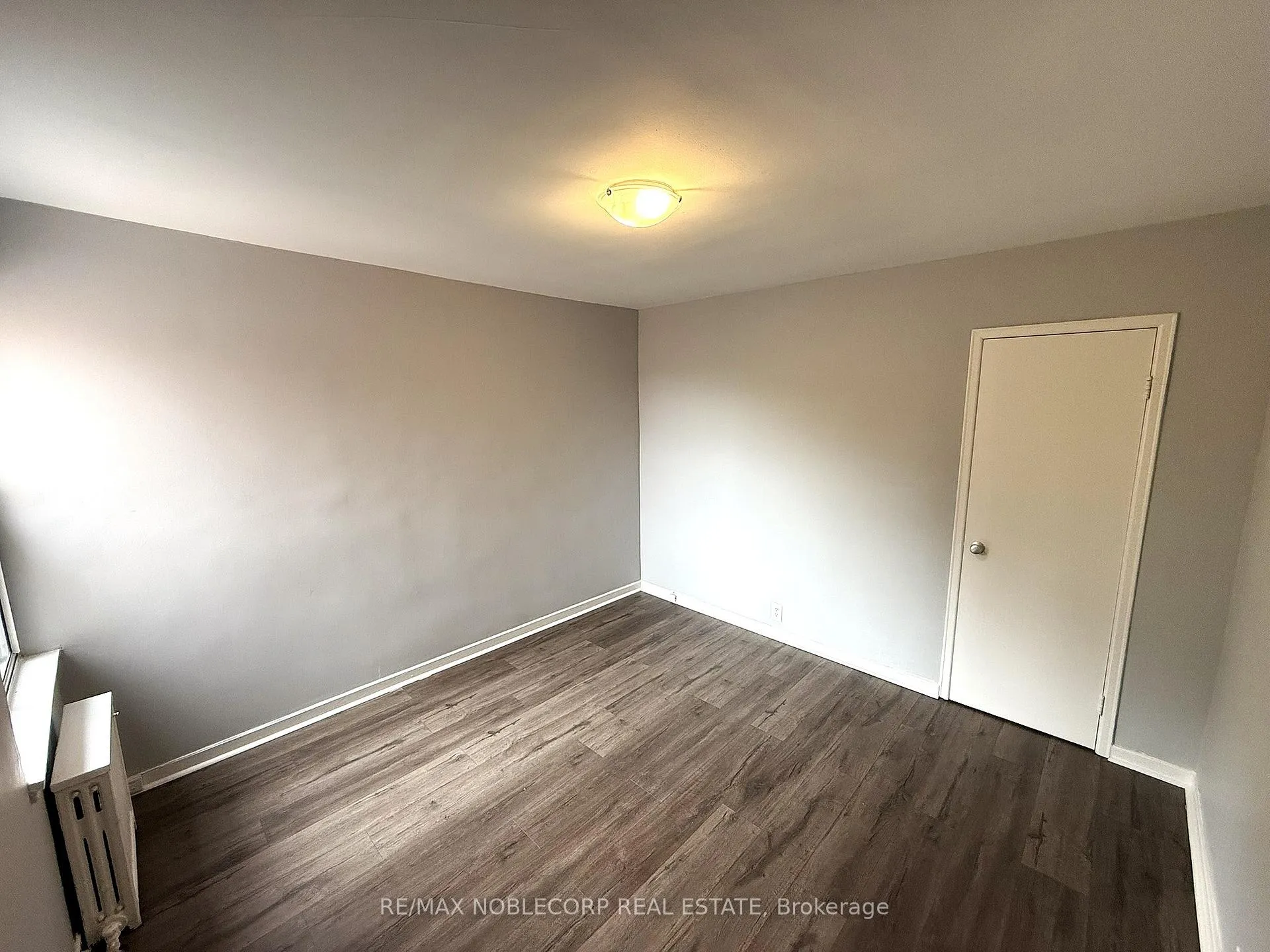 Photo 13 of Unit 305, 1315 Bayview Avenue, Toronto, Leaside — HOMEH