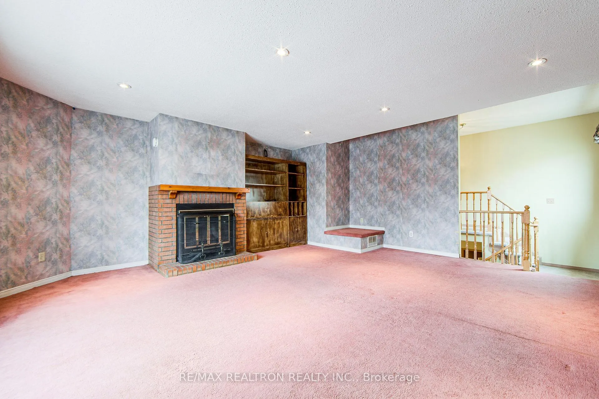 Photo 18 of 107 Brownridge Drive, Vaughan, Brownridge — HOMEH