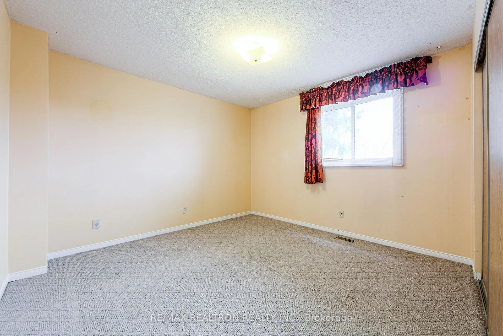 Photo 24 of 107 Brownridge Drive, Vaughan, Brownridge — HOMEH