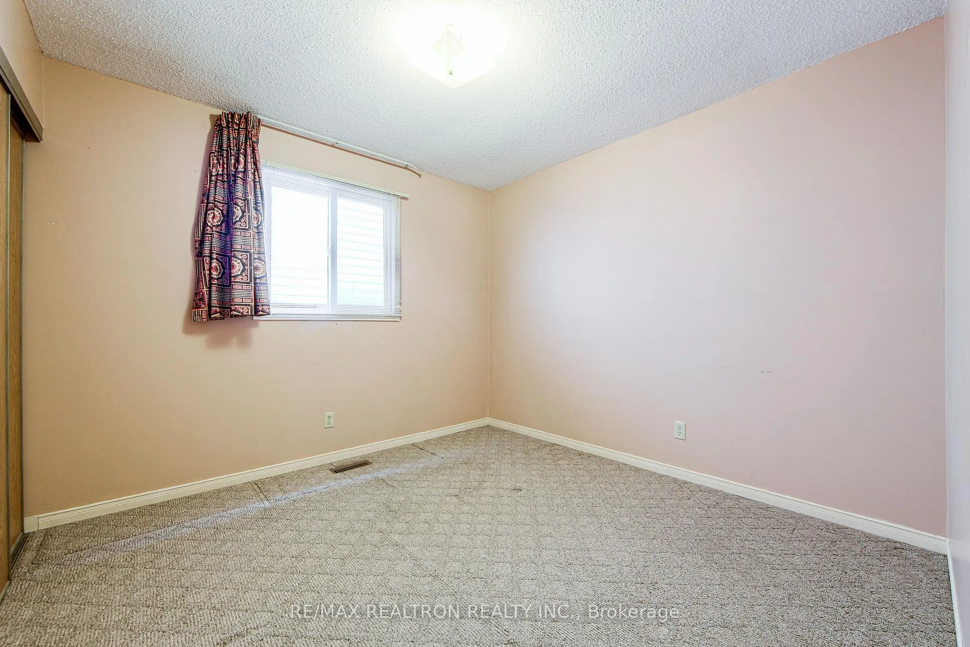 Photo 25 of 107 Brownridge Drive, Vaughan, Brownridge — HOMEH
