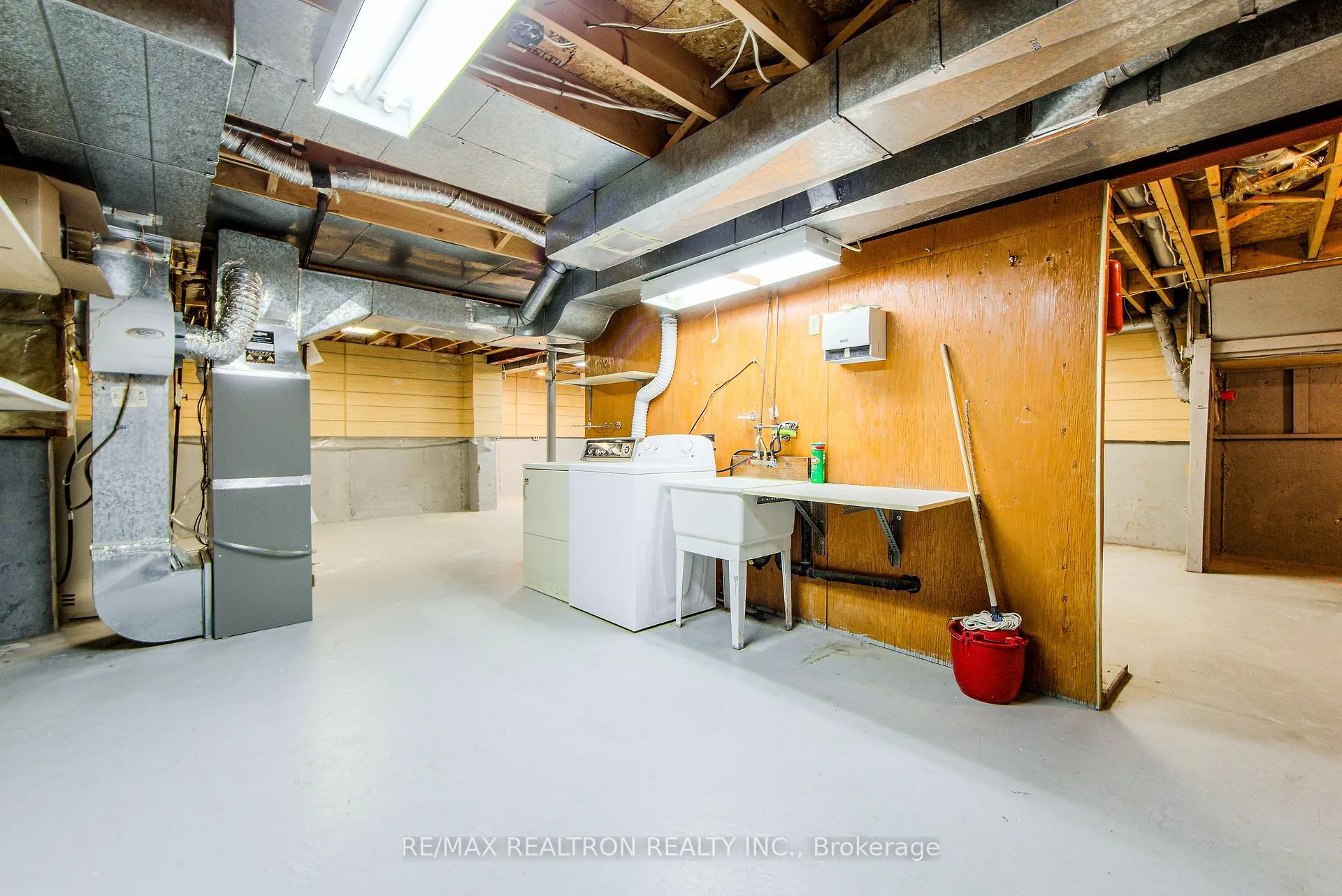 Photo 32 of 107 Brownridge Drive, Vaughan, Brownridge — HOMEH