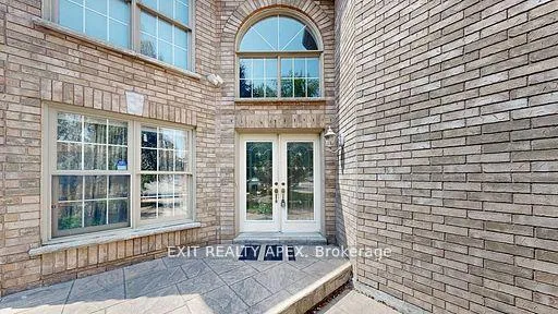 Photo 3 of 143 Veneto Upper Drive, Vaughan, Vaughan Grove — HOMEH