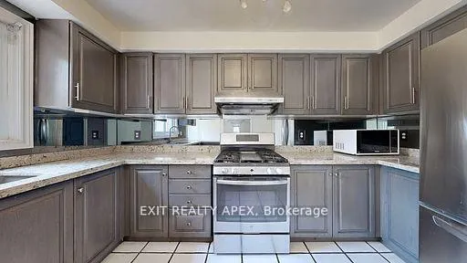 Photo 13 of 143 Veneto Upper Drive, Vaughan, Vaughan Grove — HOMEH
