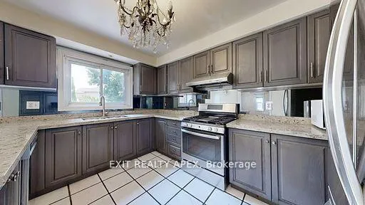 Photo 21 of 143 Veneto Upper Drive, Vaughan, Vaughan Grove — HOMEH