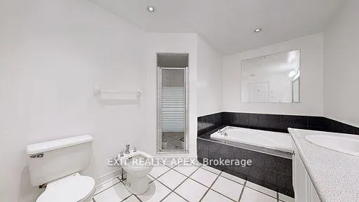 Photo 28 of 143 Veneto Upper Drive, Vaughan, Vaughan Grove — HOMEH
