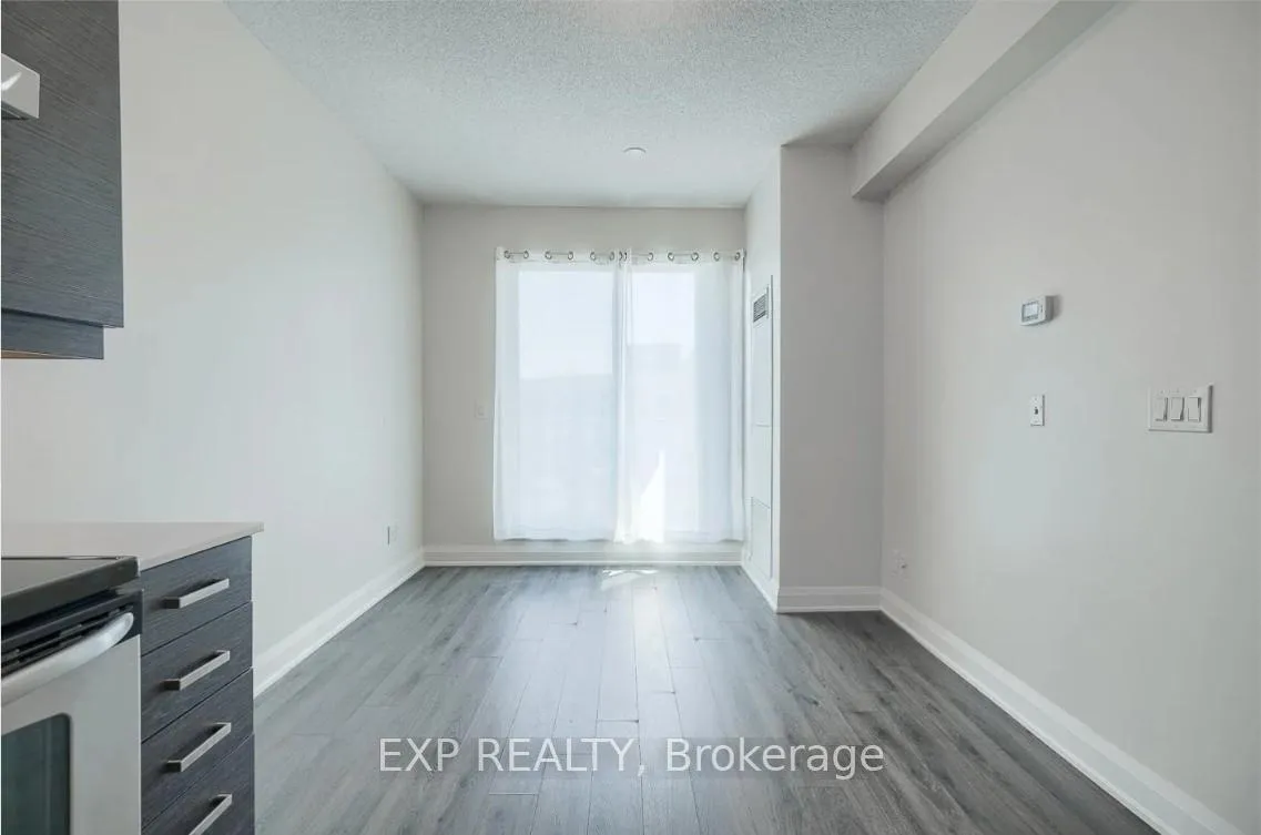Photo 6 of Unit 523, 8228 Birchmount Road, Markham, Unionville — HOMEH