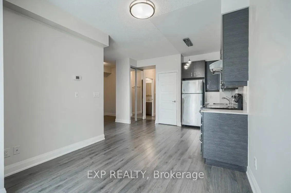 Photo 8 of Unit 523, 8228 Birchmount Road, Markham, Unionville — HOMEH