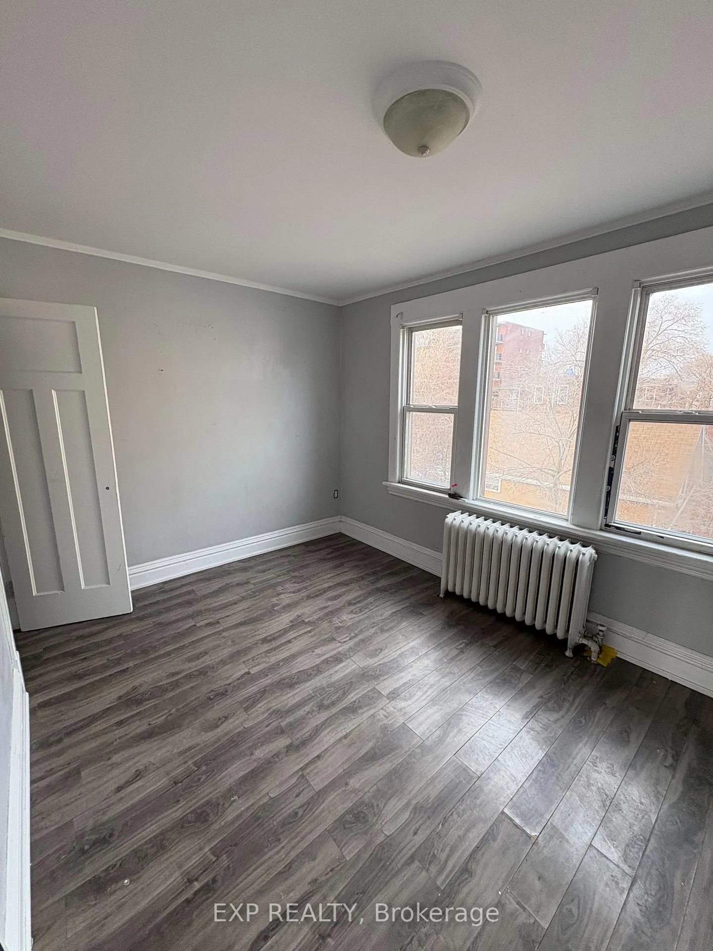 Photo 6 of Unit 3, 50 East Avenue S, Hamilton, Stinson — HOMEH