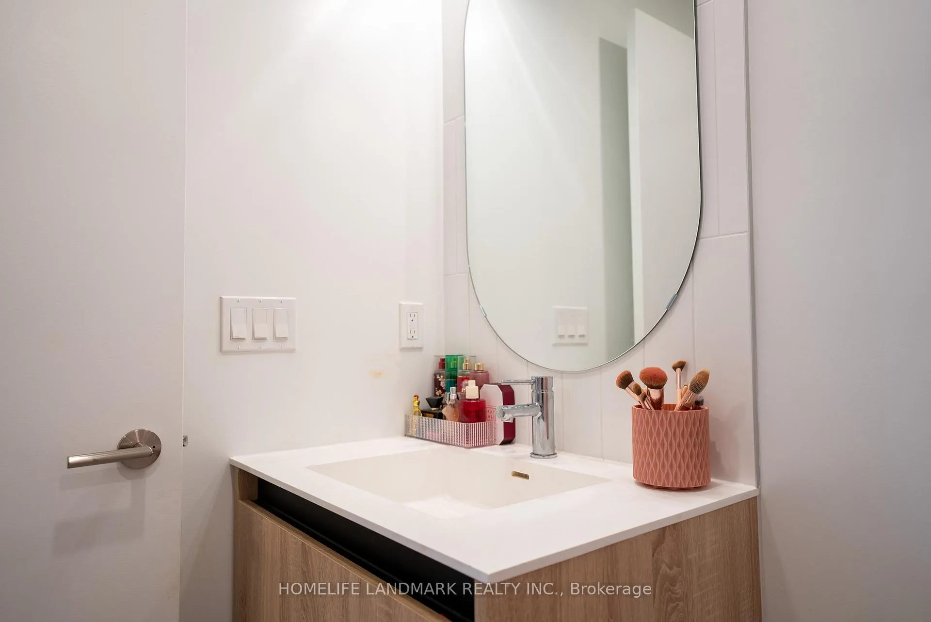 Photo 8 of Unit A-0519, 7950 bathurst Street, Vaughan, Beverley Glen — HOMEH