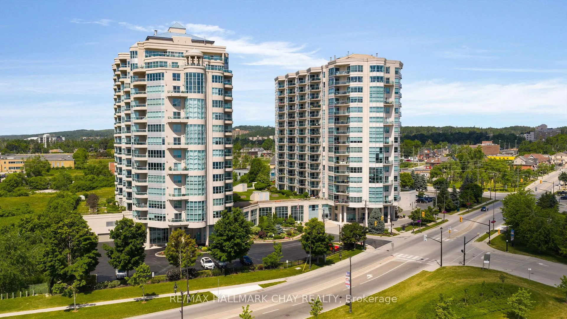 Front of Unit 1006, 6 Toronto Street