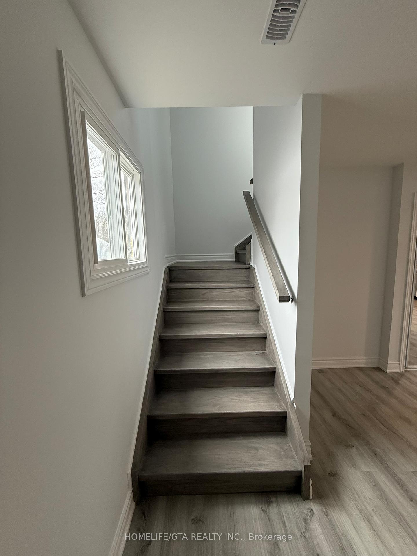 Photo 9 of Unit Unit A, 31474 Lakeridge Road, Georgina, Pefferlaw — HOMEH