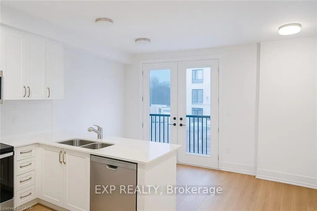 Photo 2 of Unit 39, 99 Roger Street, Kitchener — HOMEH