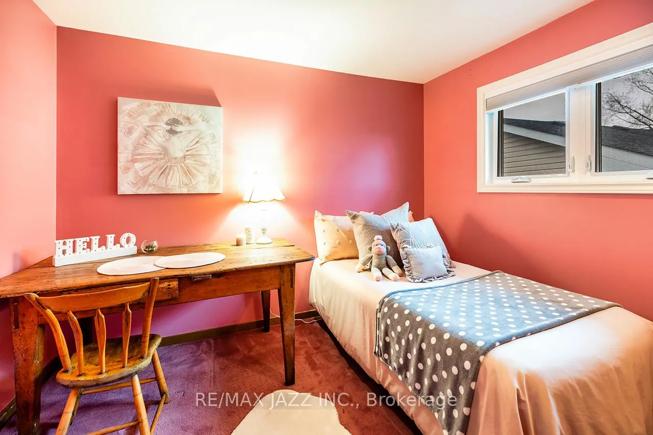 Photo 18 of 350 Orange Crescent, Oshawa, O'Neill — HOMEH