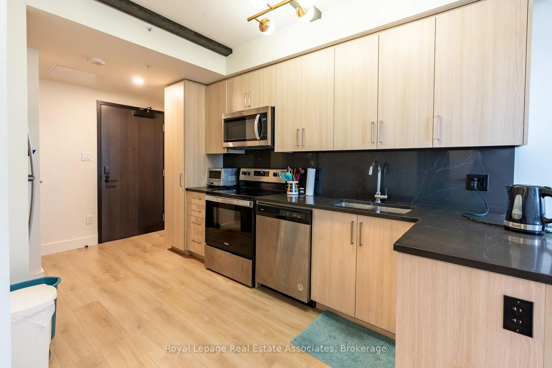 Photo 4 of Unit 514, 145 Columbia Street W, Waterloo — HOMEH
