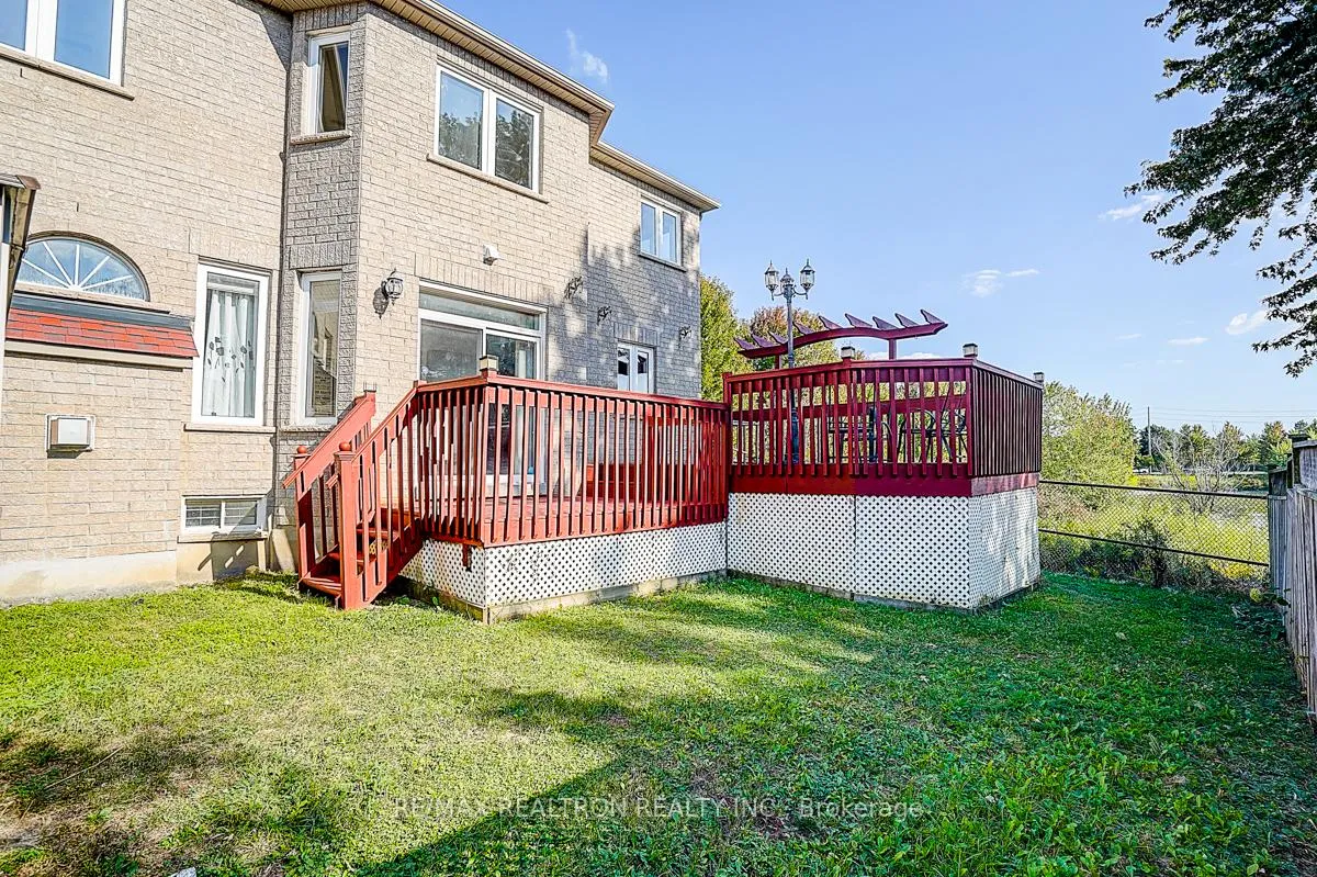 Photo 3 of Unit Main/2nd, 22 Alfred Paterson Drive, Markham, Greensborough — HOMEH