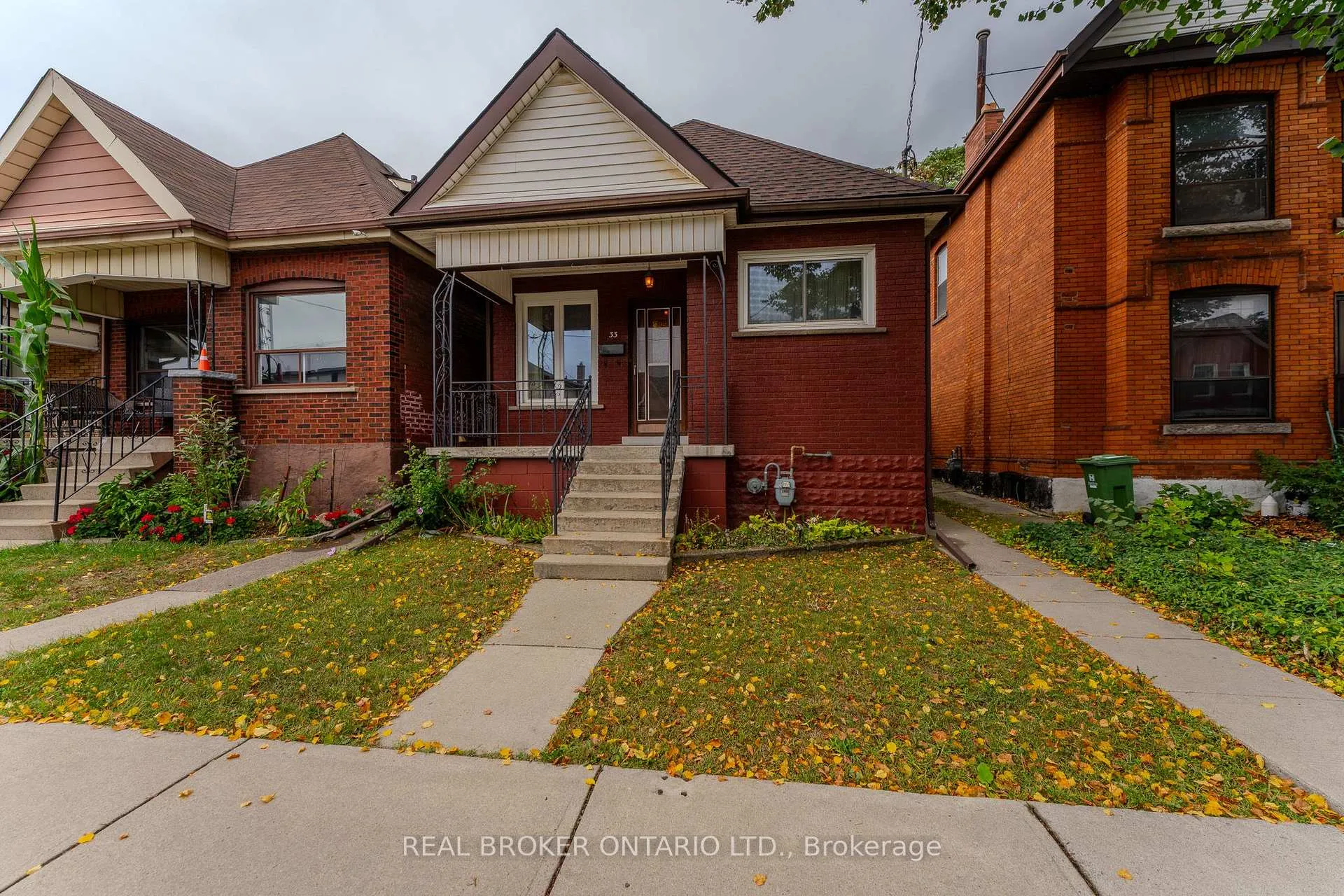 Photo 2 of 33 Clyde Street, Hamilton, Landsdale — HOMEH