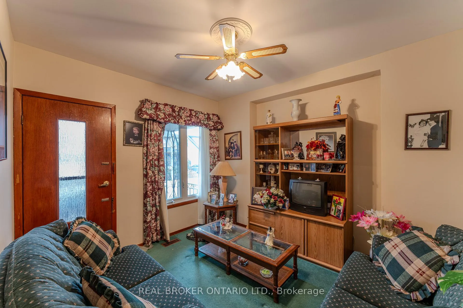 Photo 3 of 33 Clyde Street, Hamilton, Landsdale — HOMEH