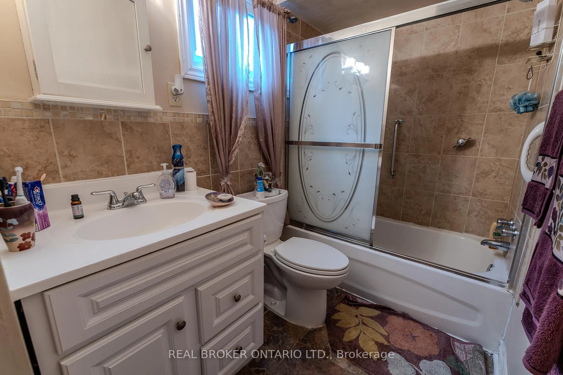 Photo 15 of 33 Clyde Street, Hamilton, Landsdale — HOMEH