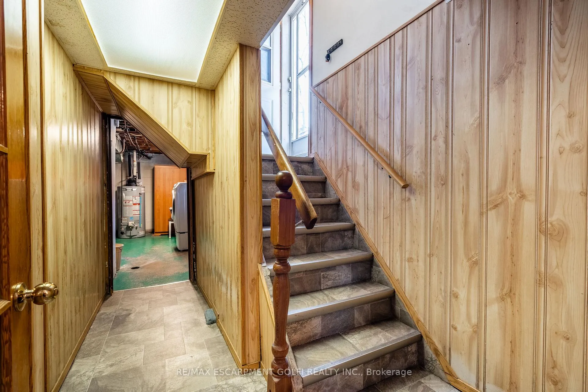 Photo 19 of 409 Upper Wentworth Street, Hamilton, Inch Park — HOMEH