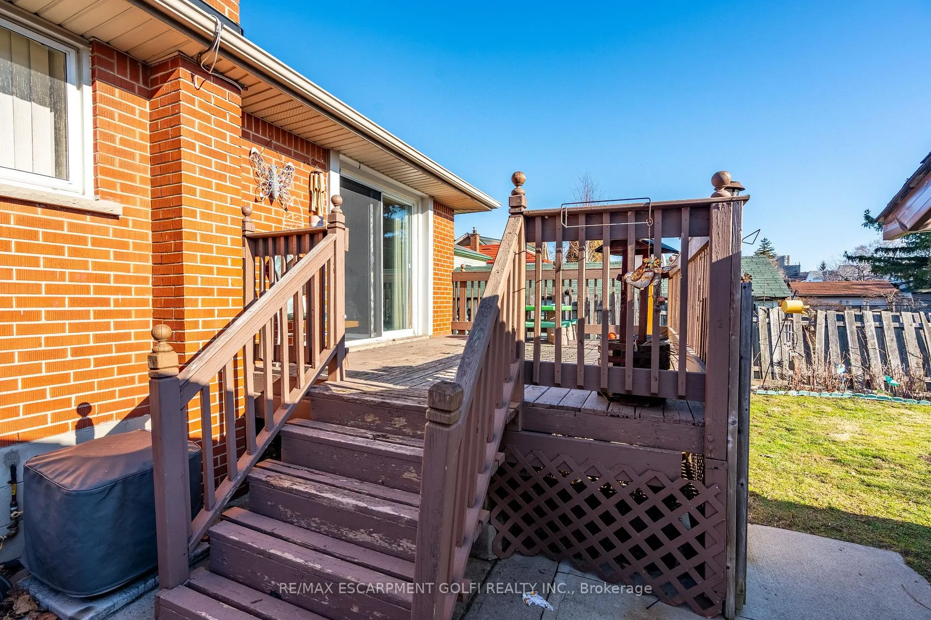 Photo 33 of 409 Upper Wentworth Street, Hamilton, Inch Park — HOMEH