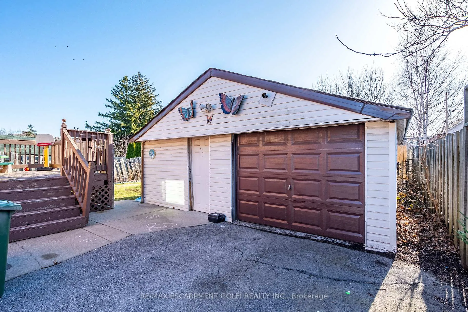 Photo 35 of 409 Upper Wentworth Street, Hamilton, Inch Park — HOMEH