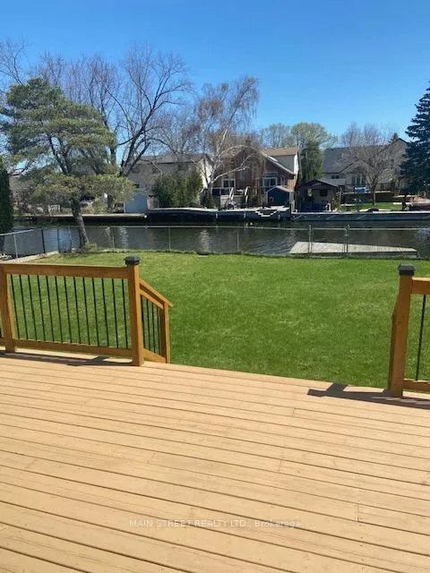 Photo 4 of 19 Bruce Avenue, Georgina, Keswick South — HOMEH