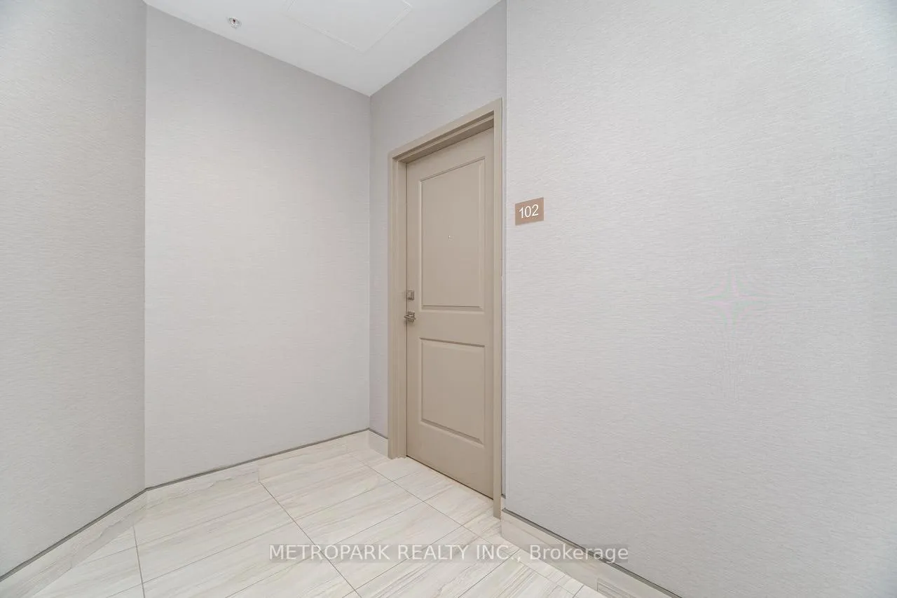 Photo 6 of Unit 102, 85 Robinson Street, Hamilton, Durand — HOMEH