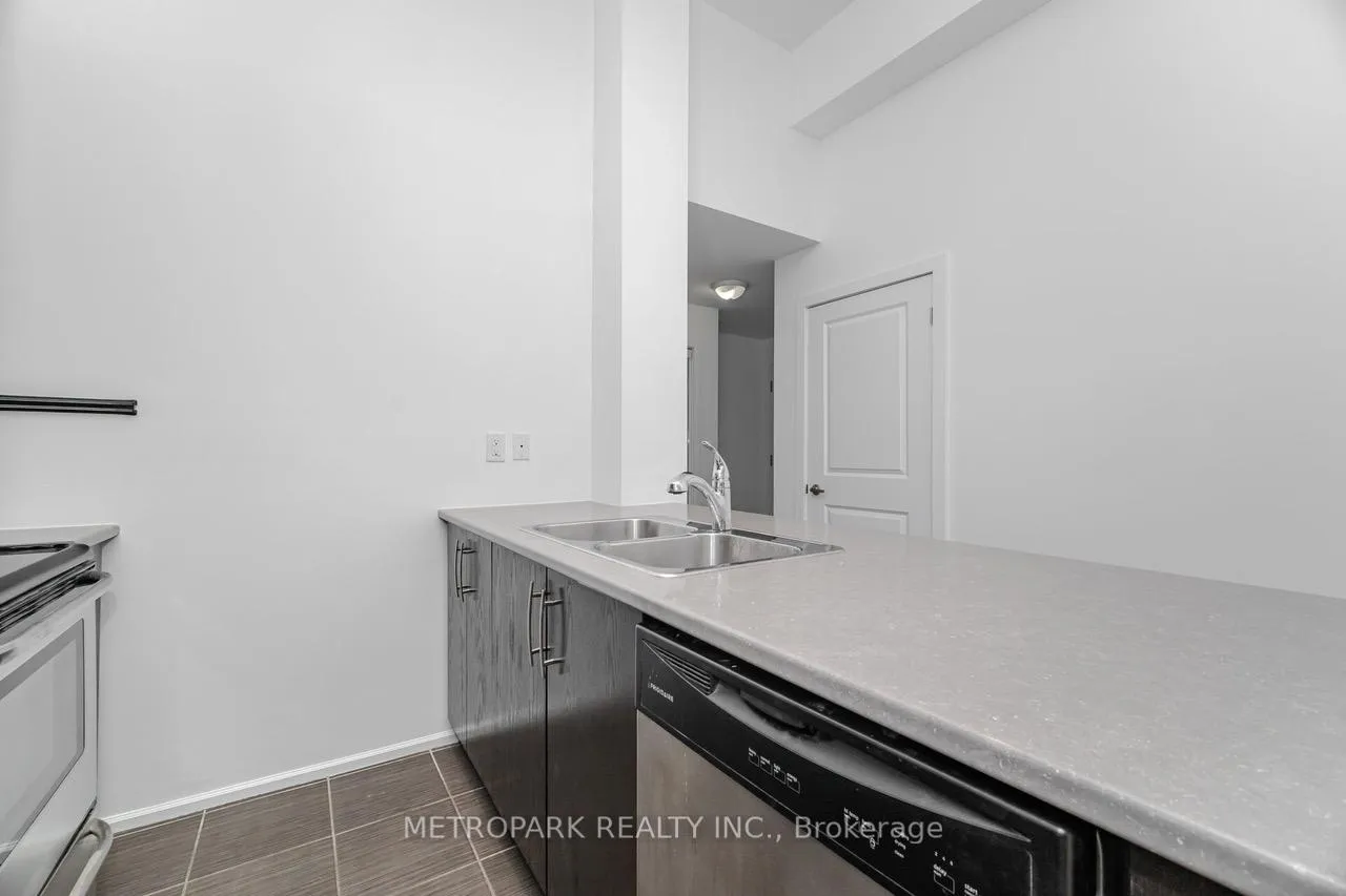 Photo 11 of Unit 102, 85 Robinson Street, Hamilton, Durand — HOMEH