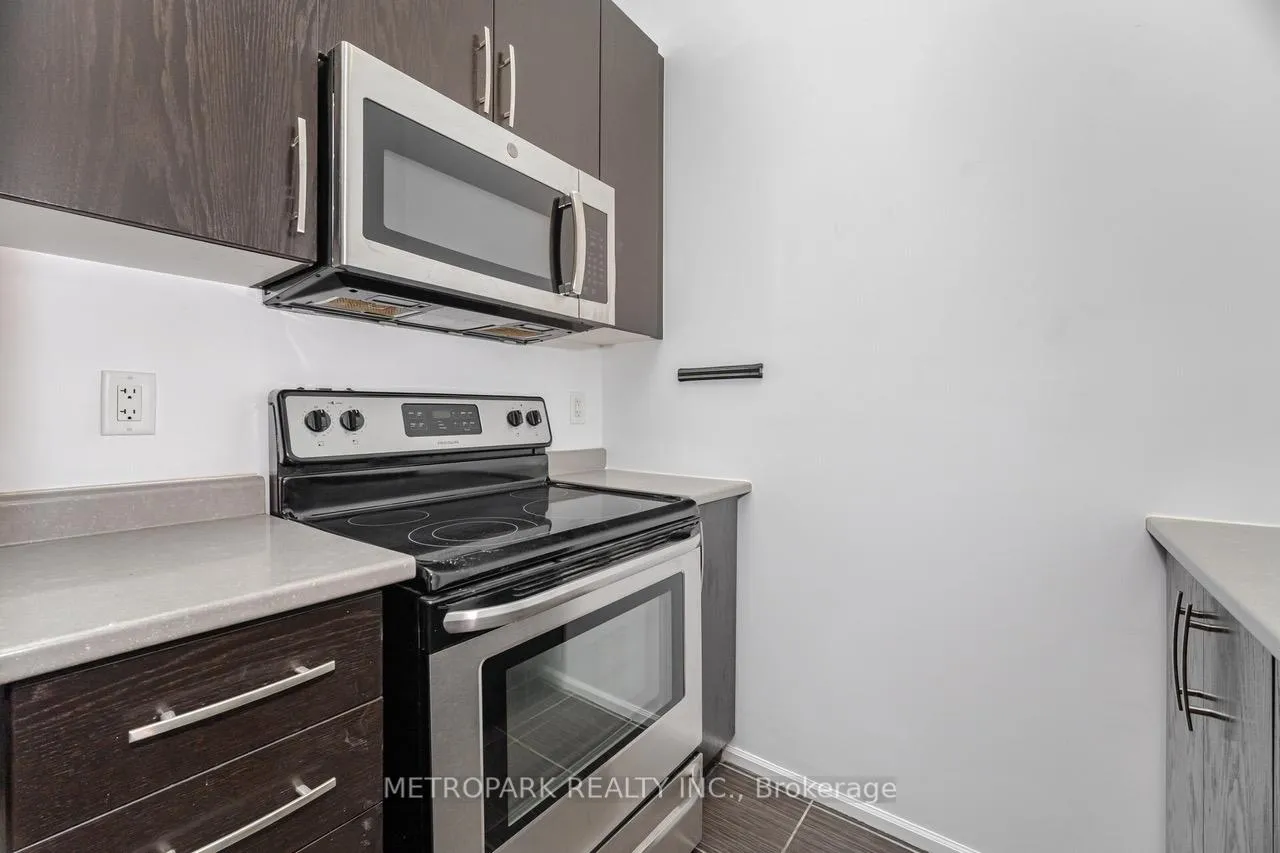 Photo 12 of Unit 102, 85 Robinson Street, Hamilton, Durand — HOMEH