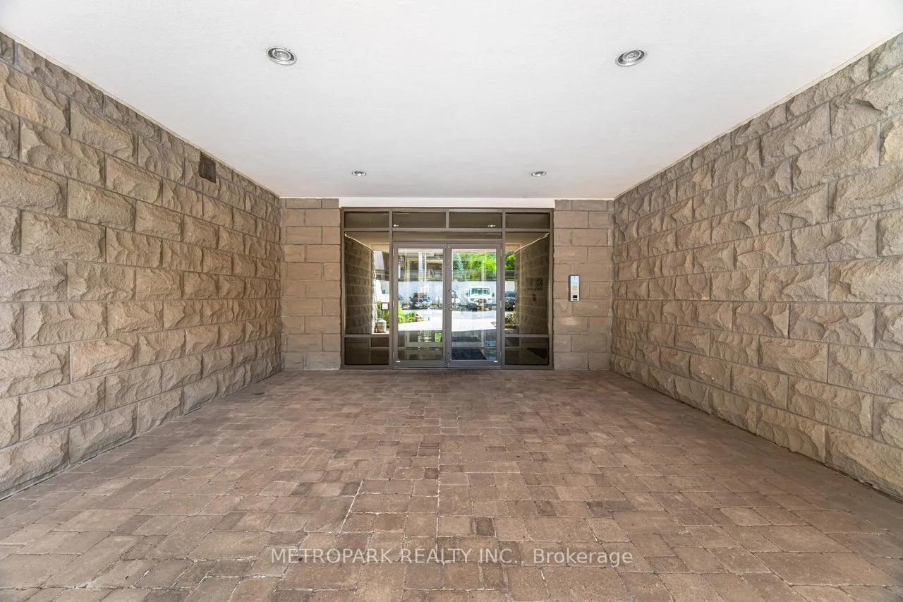 Photo 31 of Unit 102, 85 Robinson Street, Hamilton, Durand — HOMEH