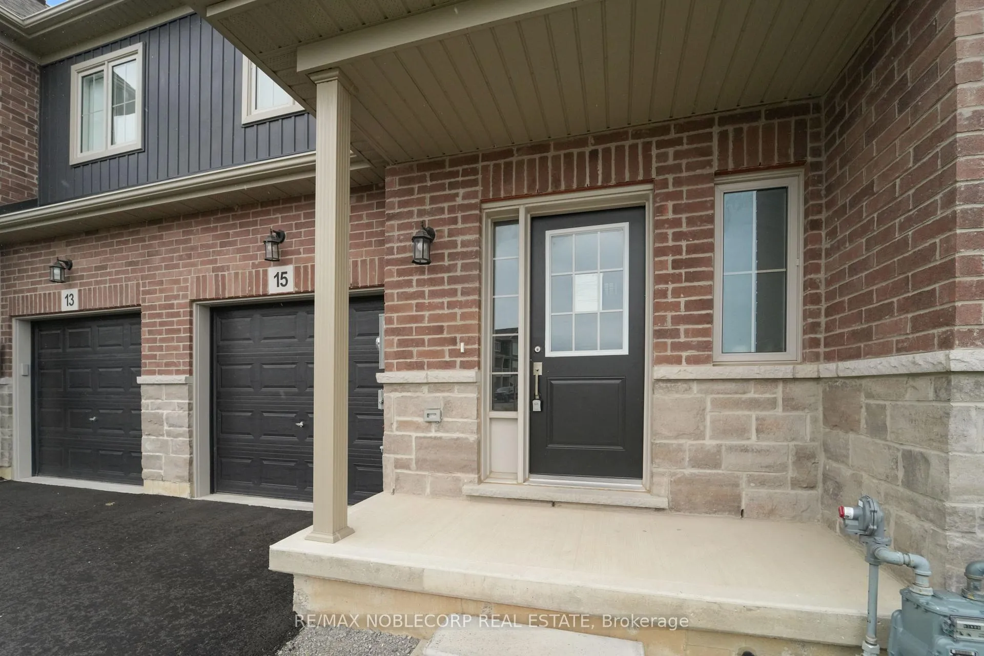 Photo 7 of 15 Lloyd Davies Way, Hamilton, Rural Glanbrook — HOMEH