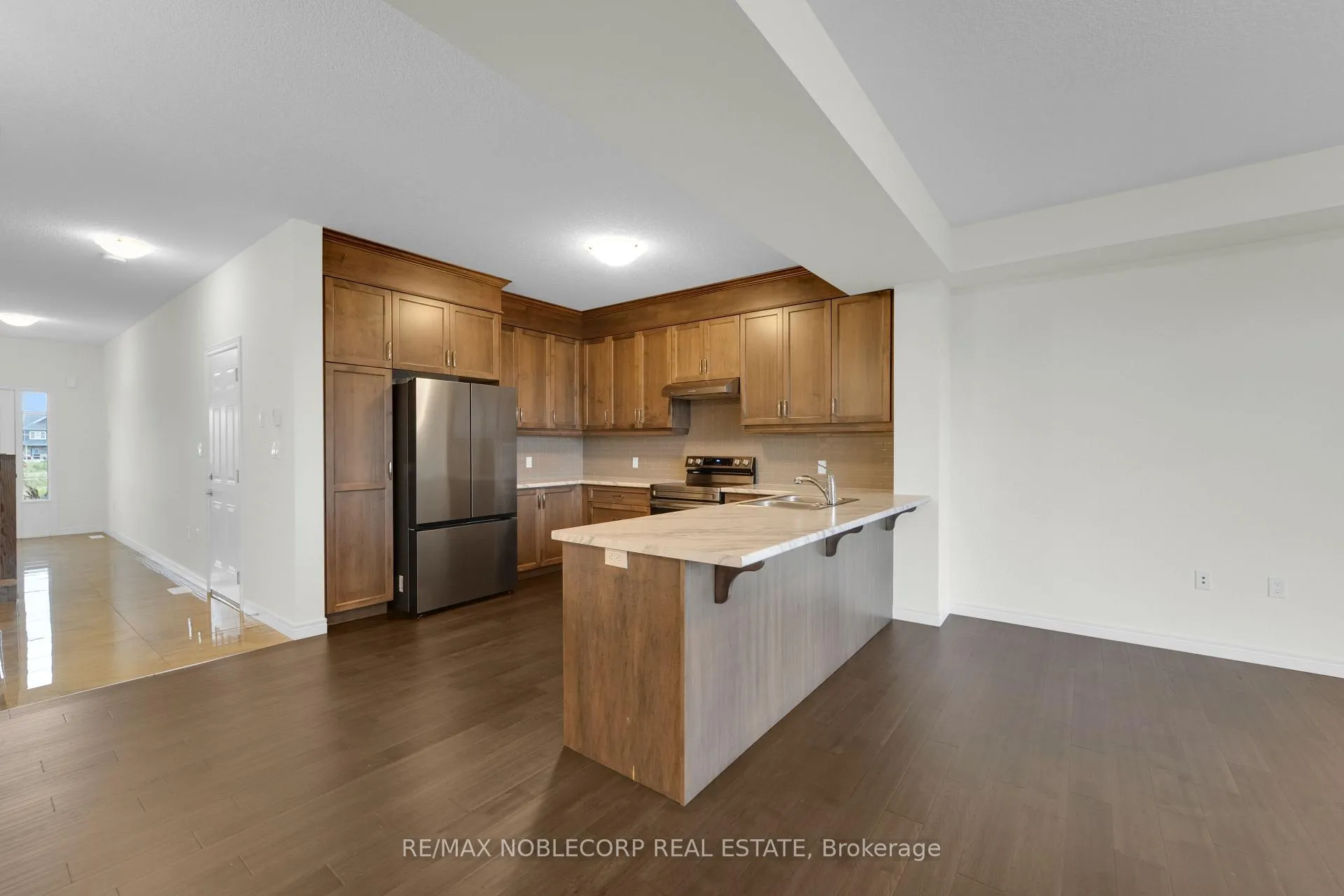 Photo 17 of 15 Lloyd Davies Way, Hamilton, Rural Glanbrook — HOMEH