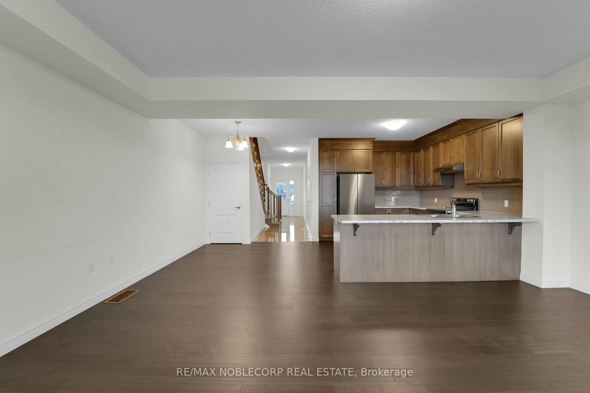 Photo 22 of 15 Lloyd Davies Way, Hamilton, Rural Glanbrook — HOMEH