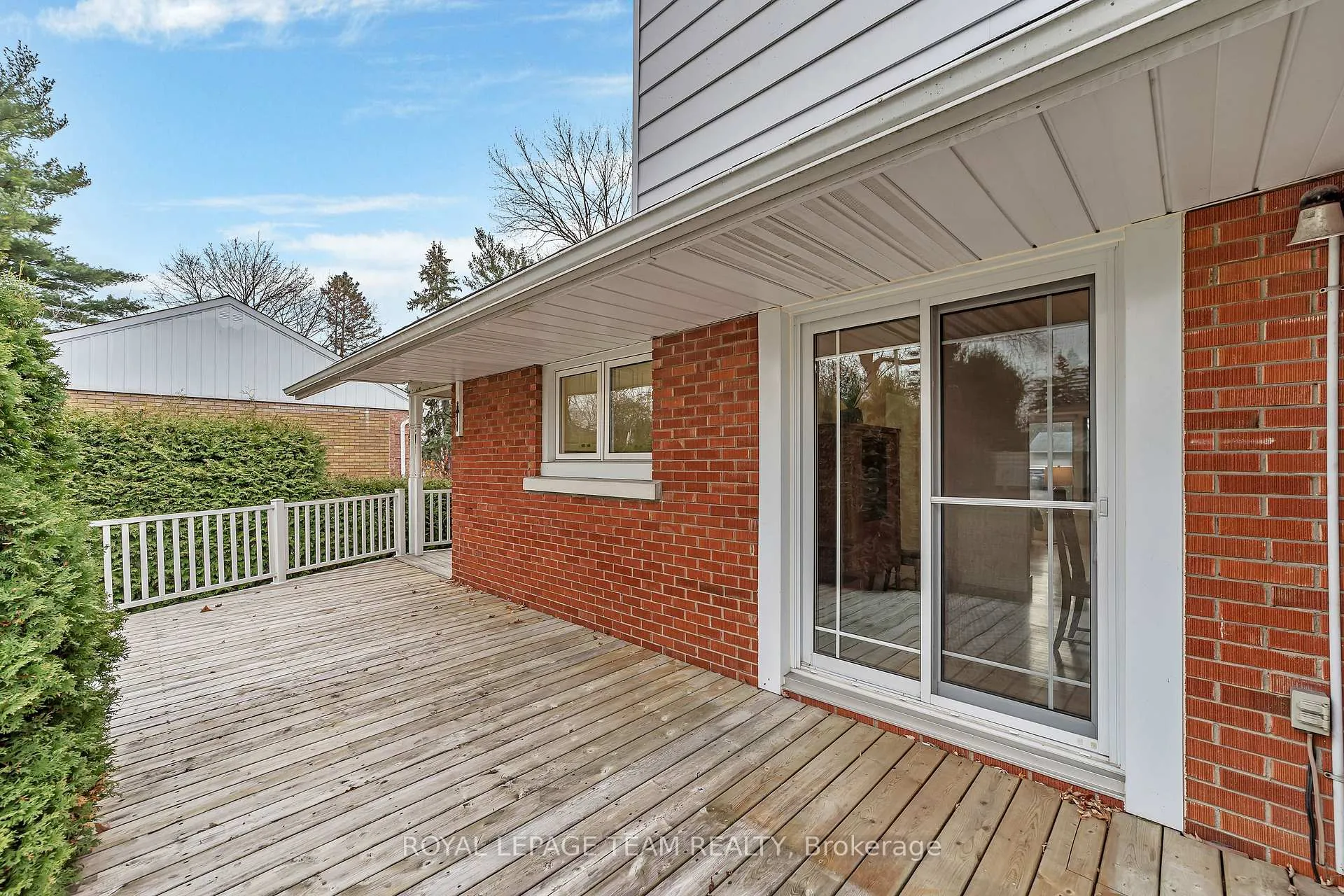 Photo 21 of 2099 Balharrie Avenue S, Ottawa, Hawthorne Meadows — HOMEH