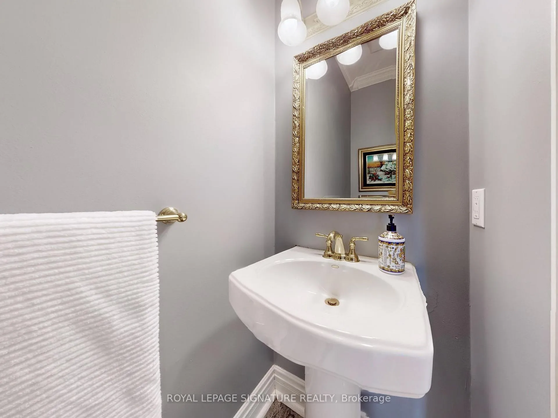 Photo 18 of 53 Stanhope Avenue, Toronto, East York — HOMEH