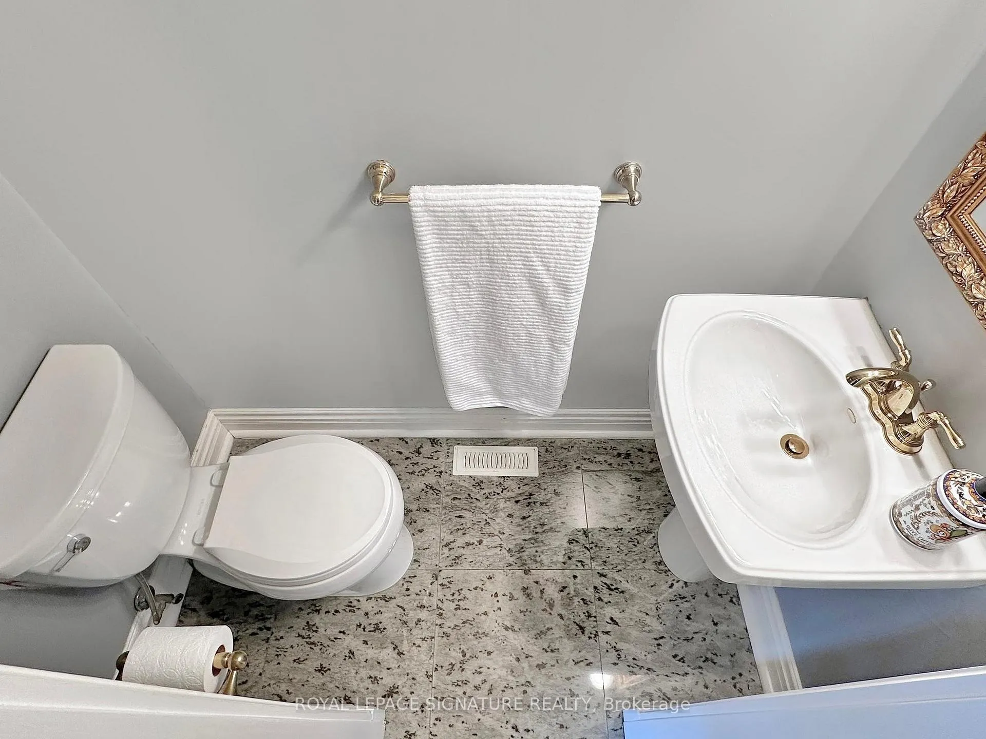 Photo 19 of 53 Stanhope Avenue, Toronto, East York — HOMEH