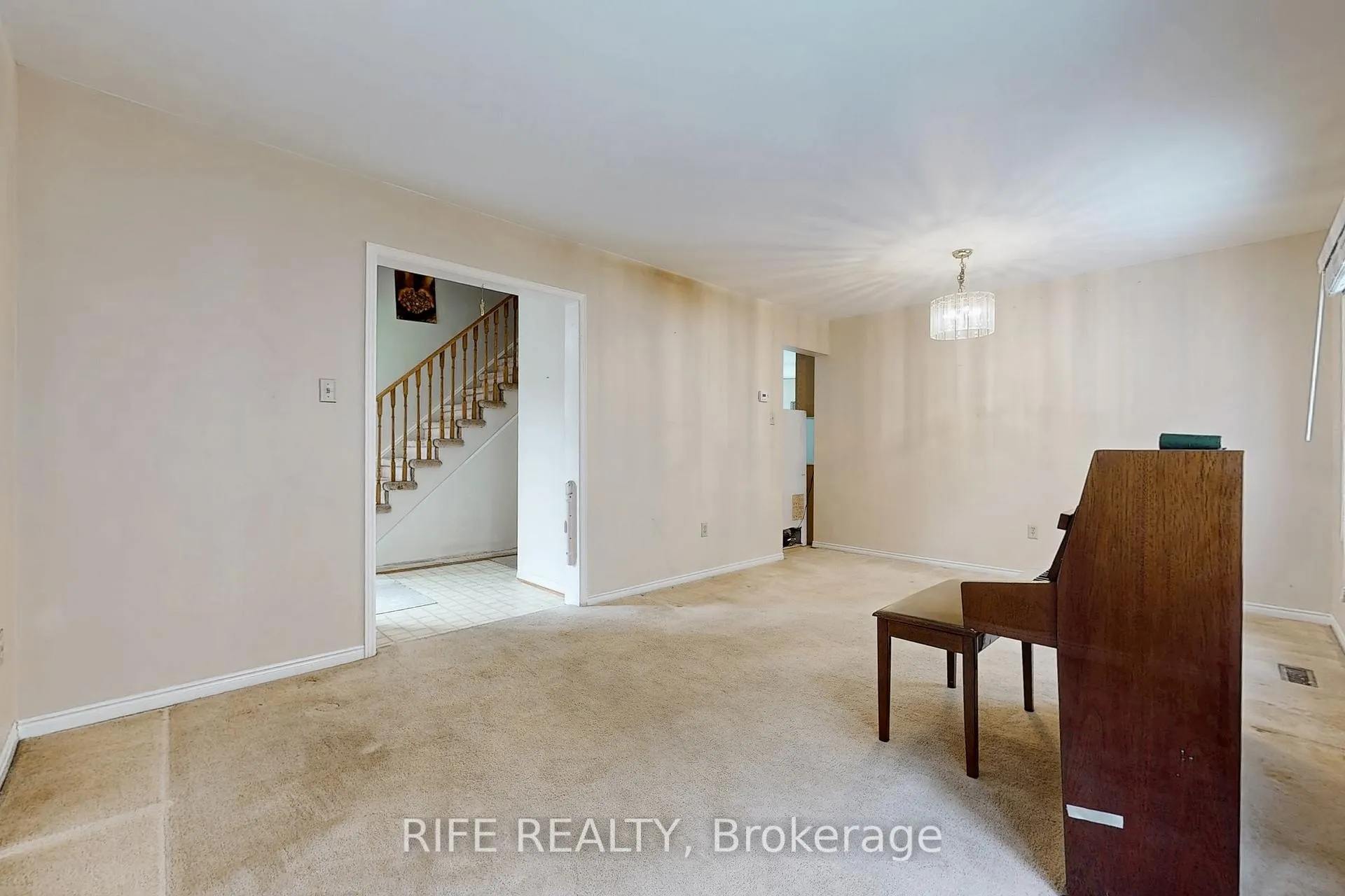 Photo 5 of 88 Stather Crescent, Markham, Milliken Mills East — HOMEH