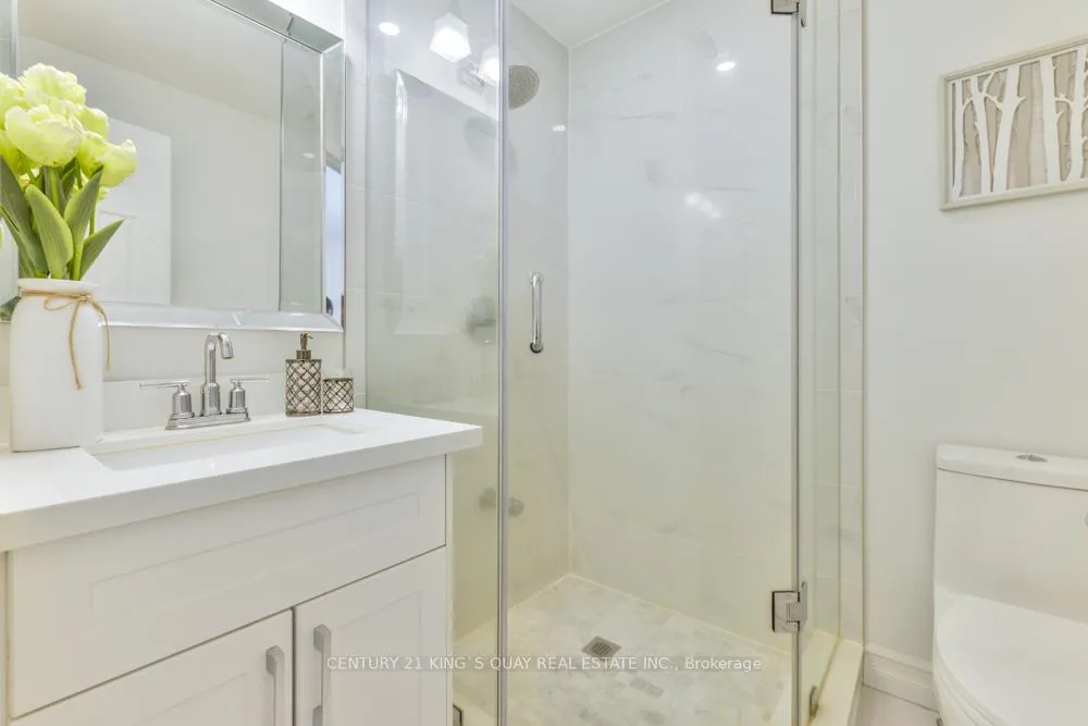 Photo 21 of 131 Downey Circle, Aurora, Bayview Wellington — HOMEH