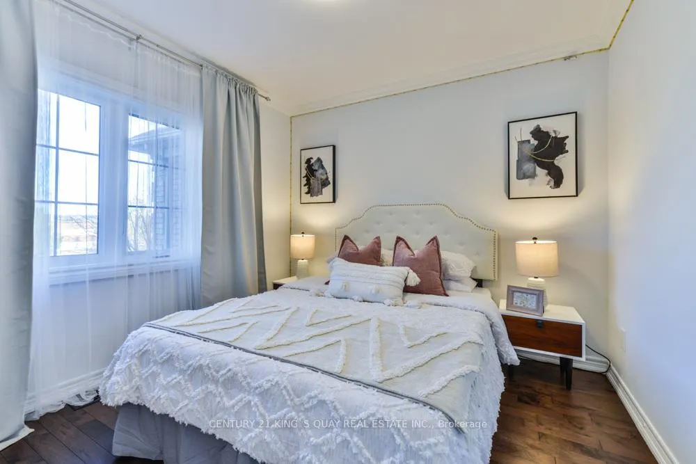 Photo 22 of 131 Downey Circle, Aurora, Bayview Wellington — HOMEH