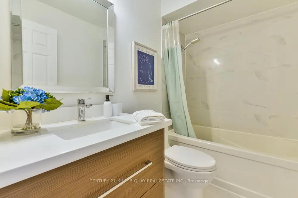 Photo 24 of 131 Downey Circle, Aurora, Bayview Wellington — HOMEH