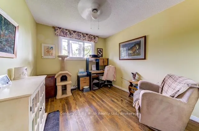 Photo 11 of 24 Champlain Street, Orillia — HOMEH
