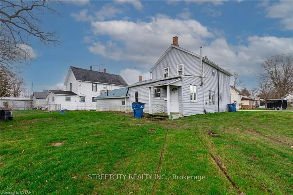 Photo 16 of 398 Brown Street, Chatham-Kent, Dresden — HOMEH
